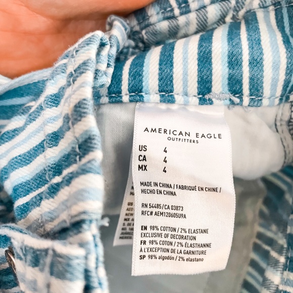 American Eagle Mom Shorts - Picture 6 of 6